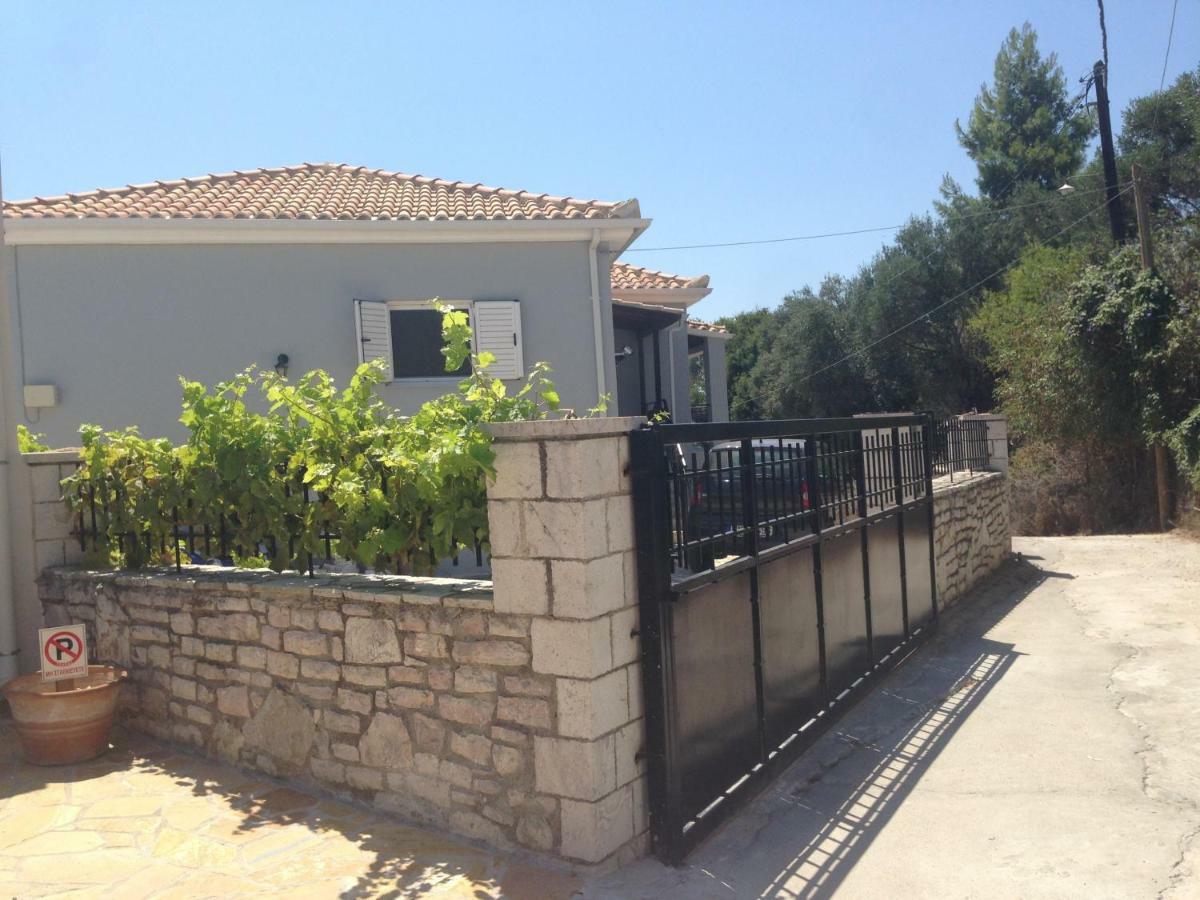 Villa Nadia Vounaria Bagian luar foto